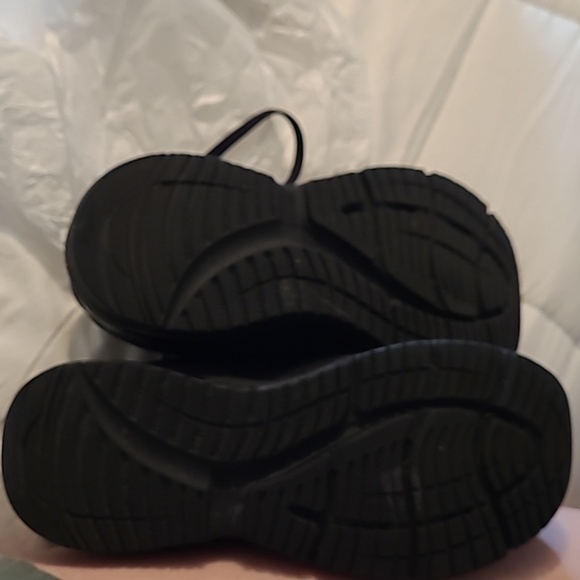 New balance 847 sz 8D wide women's shoes  ( black ) - Picture 3 of 3